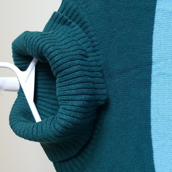 Lands' End Women Turtleneck Sweater - Small - Picture 3 of 7